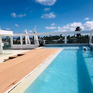 Ducassi Rooftop Pool Suites Beach Club And Los Corales Beach 4*, Punta Cana República Dominicana